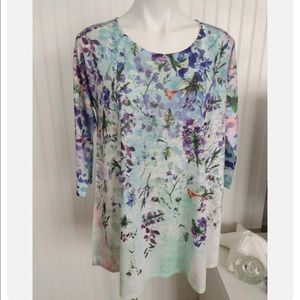 Nwt Et Lois Wisteria Floral Print Tunic
Petite Large